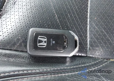 2013 Honda Accord Ex-L V-6 z USA, uszkodzony, nr VIN 1HGCT2B83DA001213